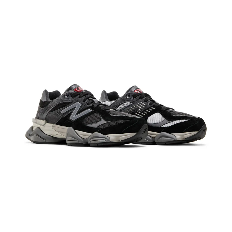 9060 "Black Castlerock"